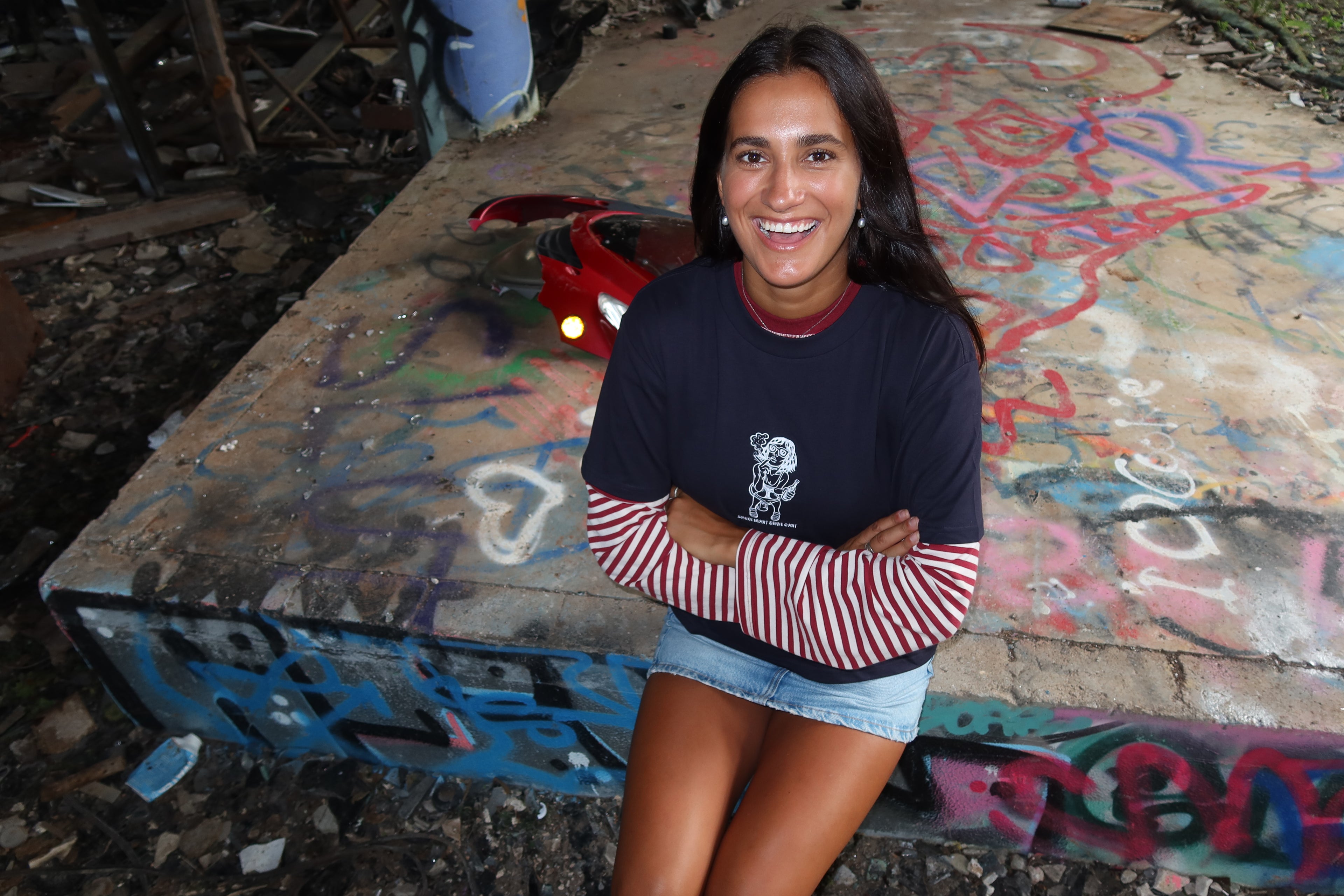 BATHROOM BREAK Women's Tee.