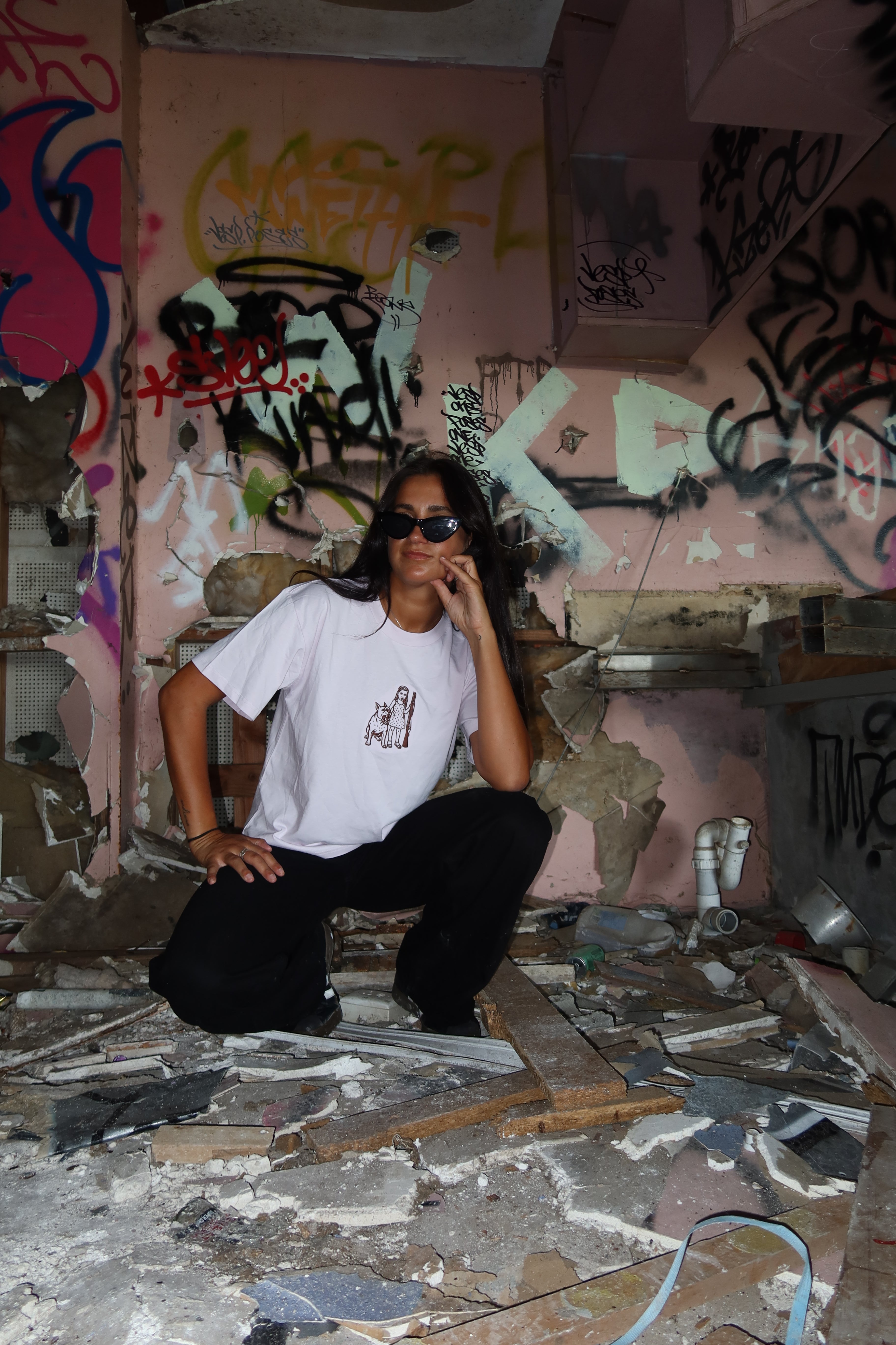 DELIGHTFUL YOUNG LADY Women's Tee