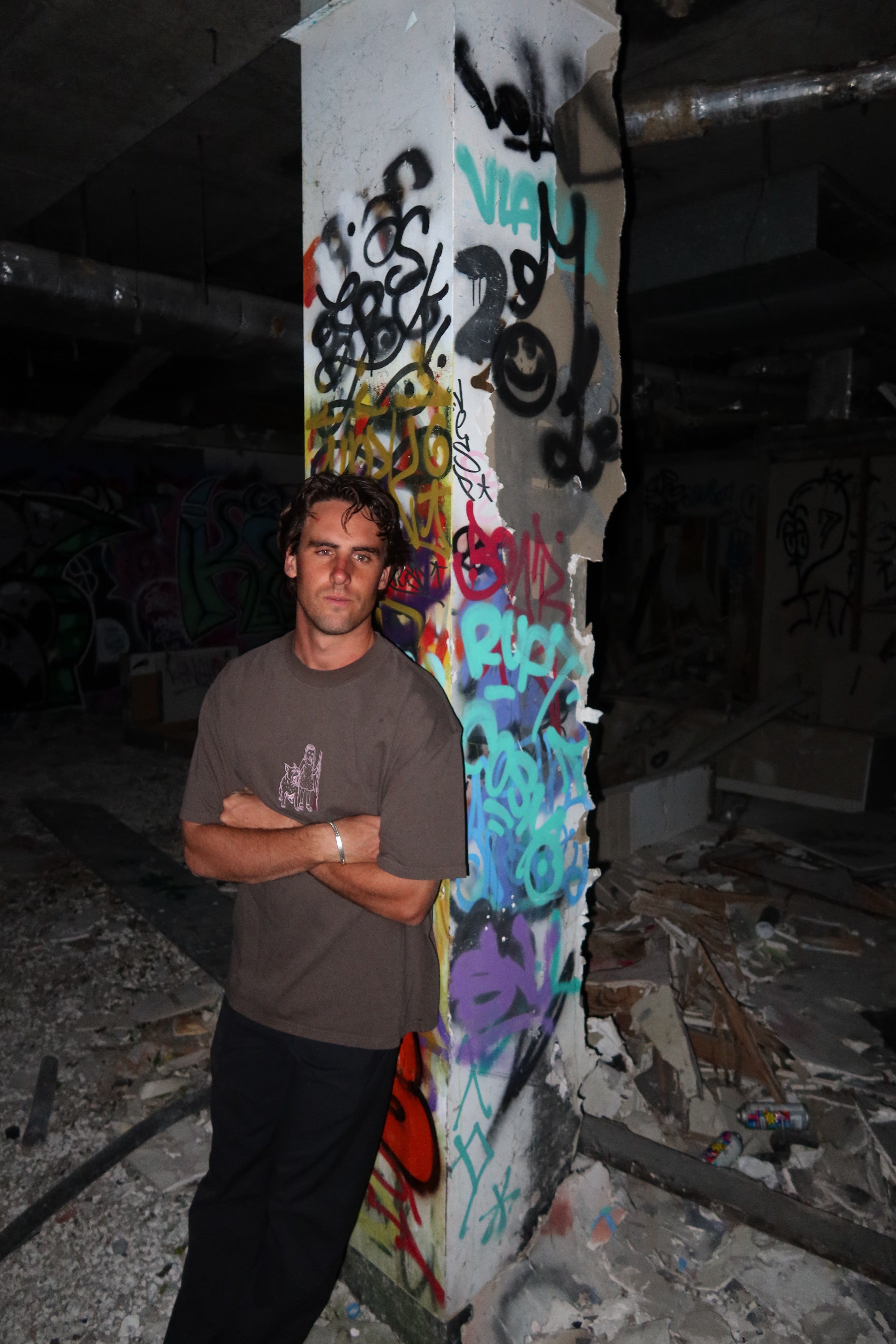 DELIGHTFUL YOUNG LADY Men's Tee